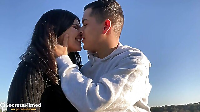 Sex in the park cumshot, spanish girls spitting, cum kissing male female, public car park blowjob, car blow job in park
